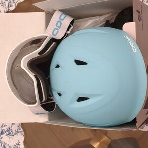 Odoland Ski Or Snowboard Helmet And Goggles In Cyan Blue, Size Small